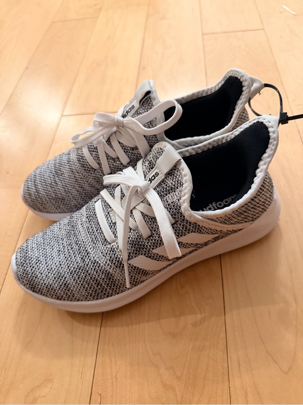 Adidas Cloudfoam Pure Womens Size 6 Grey White Running Shoes DB0695